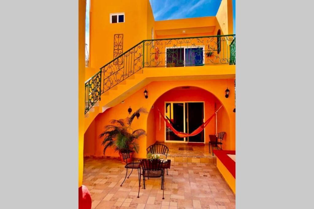 Casa El Flamboyan Dentro De La Ciudad Amurallada Campeche Exterior photo